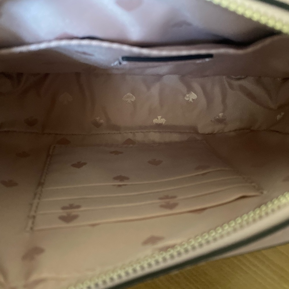 ❗️SOLD❗️ Kate Spade Camera Crossbody Bag🌸 - Picture 6 of 6
